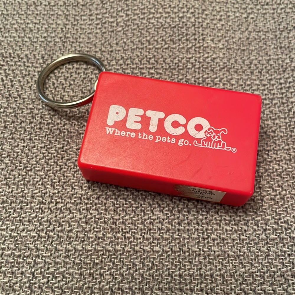 Vintage PETCO Dog Training Clicker Key Chain - Picture 6 of 6